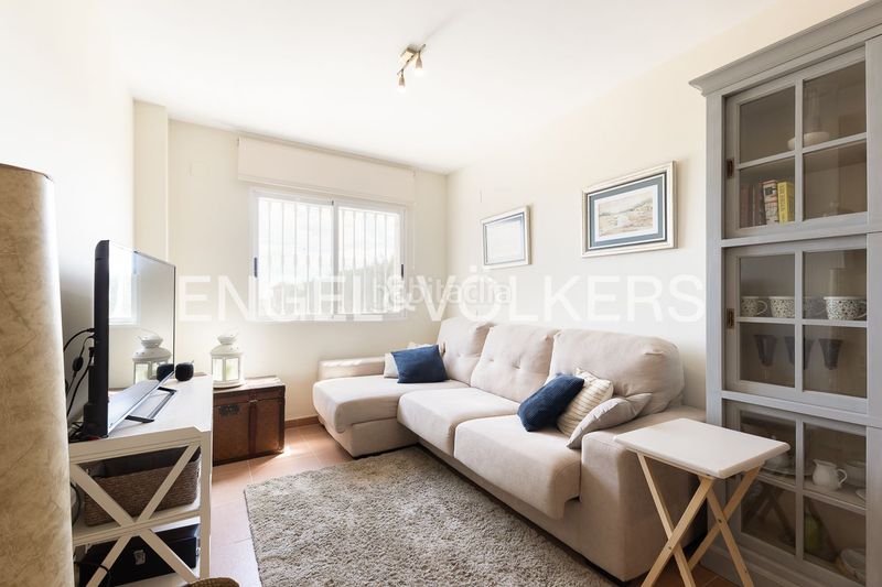 Foto a9d84a5e-e11e-4e04-a7e7-110968357785. Casa amb calefacció aparcament piscina a Casco Urbano Náquera