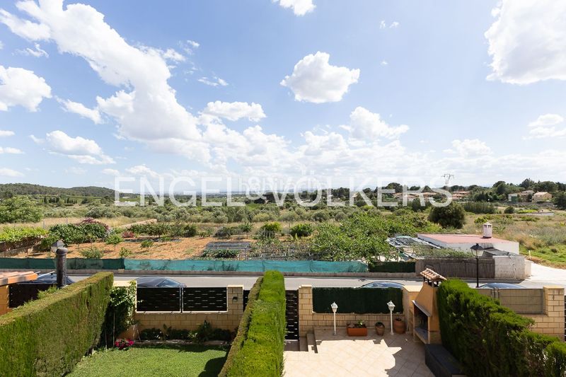 Foto ae032942-8ee0-423d-8919-a514f81fa315. Casa amb calefacció aparcament piscina a Casco Urbano Náquera