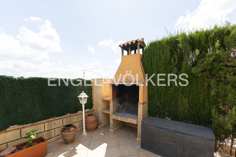 Foto b924874e-c346-4154-bf5e-b502134f14b5. Casa amb calefacció aparcament piscina a Casco Urbano Náquera