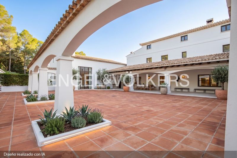 Foto 1269bf15-7611-4fa6-b281-7b5a480e56cd. Casa amb calefacció aparcament piscina a Centro Ontinyent