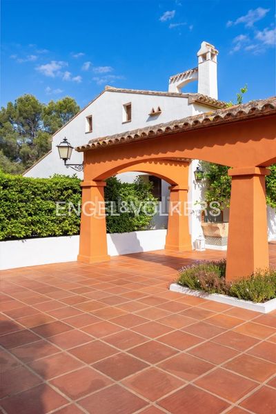 Foto 4609419e-8381-4065-abd2-929458454a7d. Casa amb calefacció aparcament piscina a Centro Ontinyent
