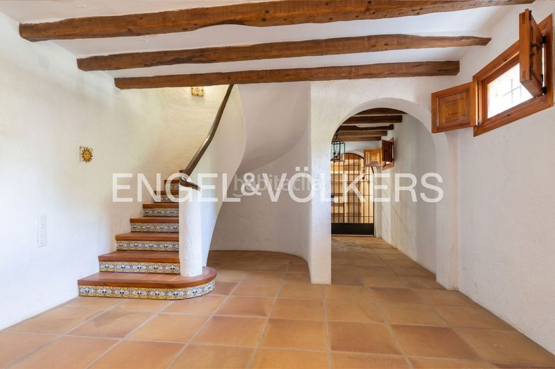 Foto e78f25a0-8bf0-47cb-af85-04c67597bee5. Casa amb calefacció aparcament piscina a Centro Ontinyent