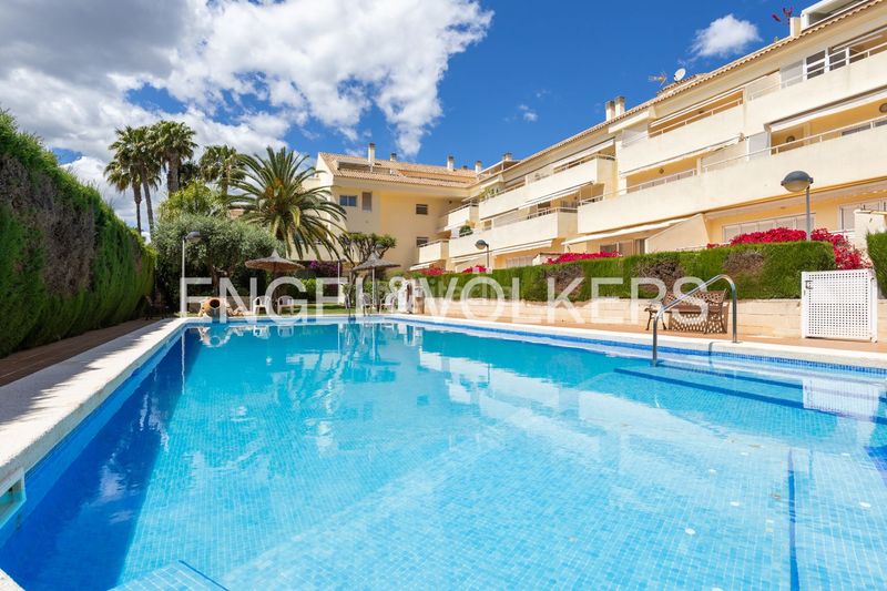 Foto d5b93a52-6384-4662-9cdd-d2b1e07c54c6. Pis amb calefacció aparcament piscina a Montañar-El Arenal Xàbia