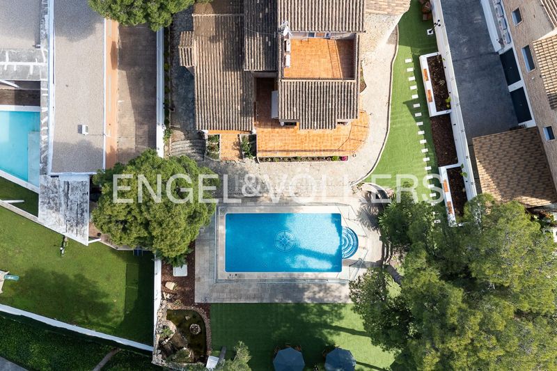 Foto 1c8039fc-386c-4e28-9417-146639d7f08b. Casa amb calefacció aparcament piscina a Alfinach - Monasterios Puçol