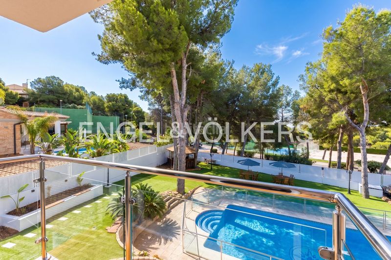 Foto cb4cd272-ad53-40f7-8787-9d5bd6b36a19. Casa amb calefacció aparcament piscina a Alfinach - Monasterios Puçol