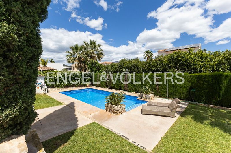 Foto 558172db-608c-4118-9347-f4a7383751fa. Casa amb calefacció aparcament piscina a Alfinach - Monasterios Puçol