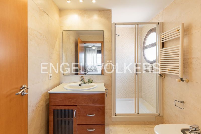 Foto ef563575-ee1d-42be-a03f-542392e5dfb4. Casa amb calefacció aparcament piscina a Alfinach - Monasterios Puçol