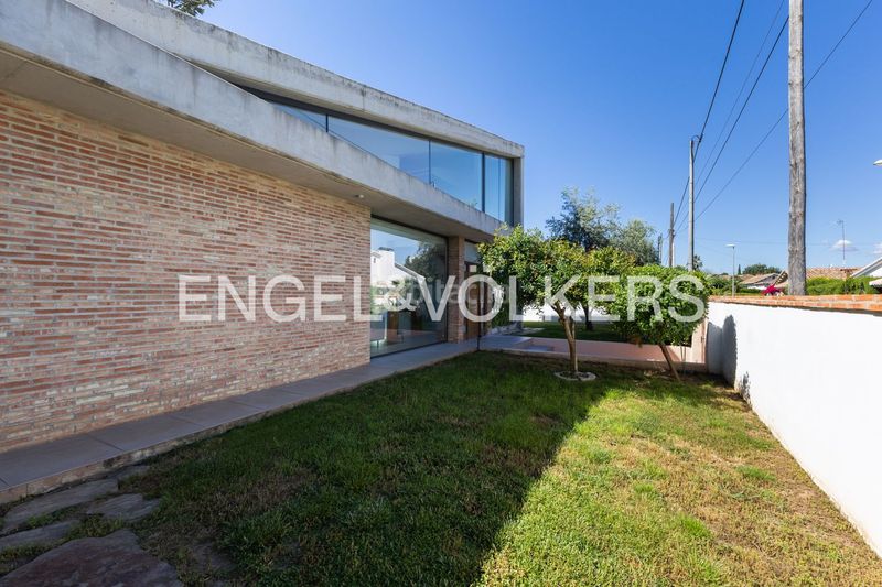 Foto 043abf49-4916-4e99-b4b1-05703f71752b. Casa amb calefacció aparcament piscina a El Carme-Sant Agustí-Bonavista Eliana (l´)