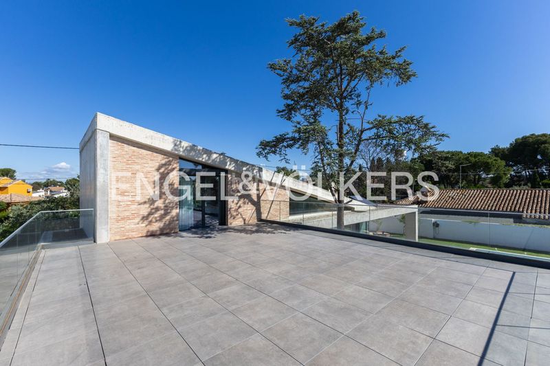 Foto 09c57e73-eafb-4168-b9c8-8877a9f150e1. Casa amb calefacció aparcament piscina a El Carme-Sant Agustí-Bonavista Eliana (l´)