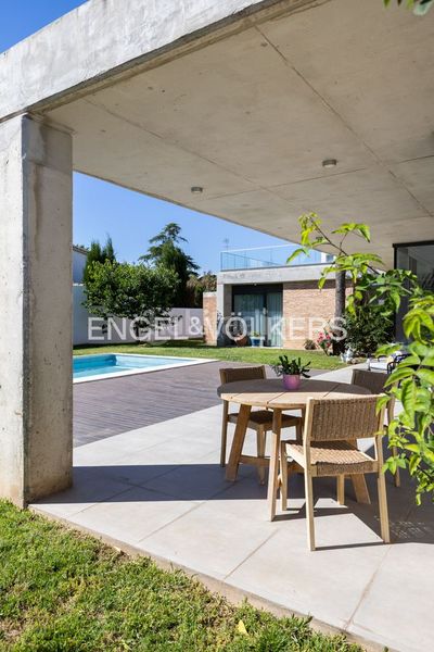 Foto 44392385-3a10-4563-80f9-e9a587bd0e4a. Casa amb calefacció aparcament piscina a El Carme-Sant Agustí-Bonavista Eliana (l´)