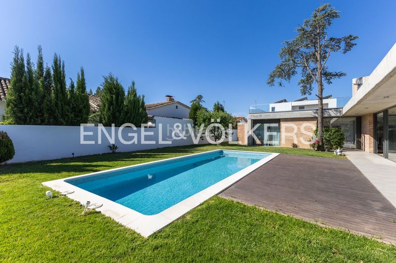 Foto d1f245d5-a34e-4aba-a27d-19777073c525. Casa amb calefacció aparcament piscina a El Carme-Sant Agustí-Bonavista Eliana (l´)