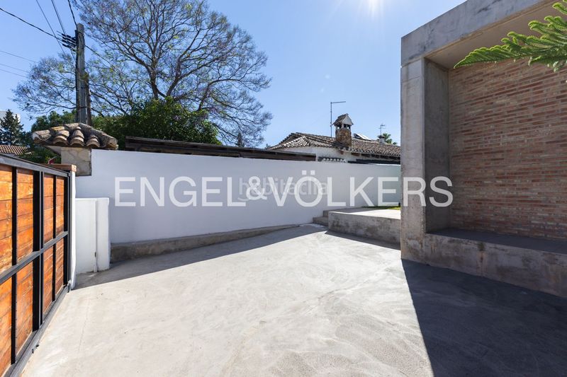 Foto d61b2cb8-6ea9-4fbe-bfc4-af5c72aeea88. Casa amb calefacció aparcament piscina a El Carme-Sant Agustí-Bonavista Eliana (l´)
