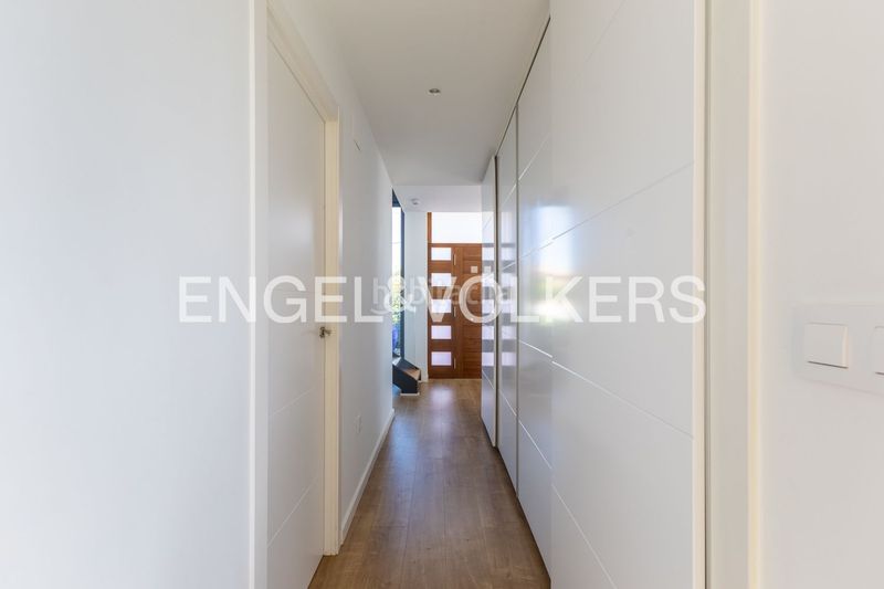 Foto f73ff684-d046-4241-be2e-b974a379e3c8. Casa amb calefacció aparcament piscina a El Carme-Sant Agustí-Bonavista Eliana (l´)
