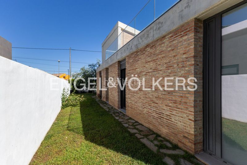 Foto fddc6efa-6281-4547-89ae-cd003ce05936. Casa amb calefacció aparcament piscina a El Carme-Sant Agustí-Bonavista Eliana (l´)