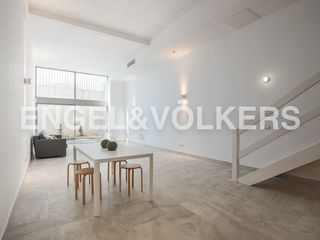 Lloguer Loft  Carrer de la creu roja. Magnifico loft junto al centro comercial turia