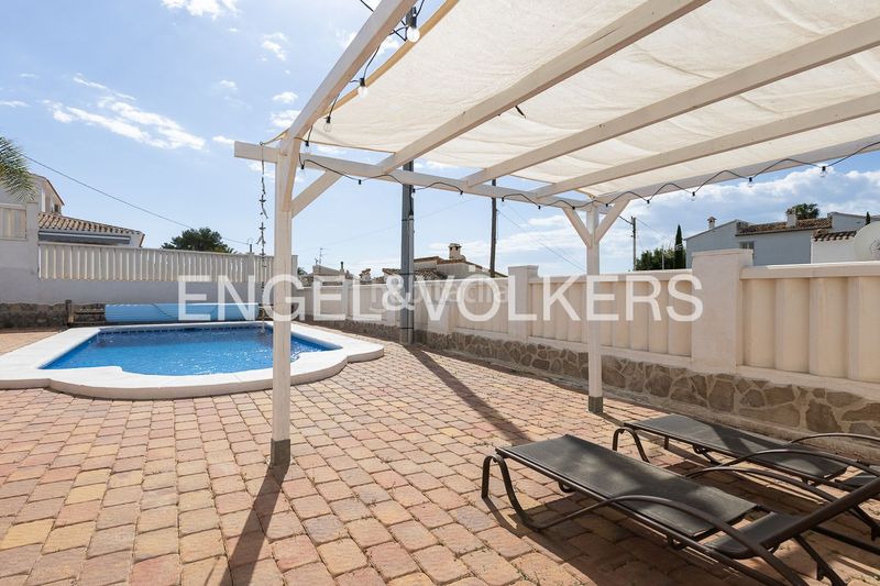 Foto c64ac8d9-ba3d-43c5-aff8-5f9865c1bfe3. Casa amb calefacció aparcament piscina a Puerto Xàbia