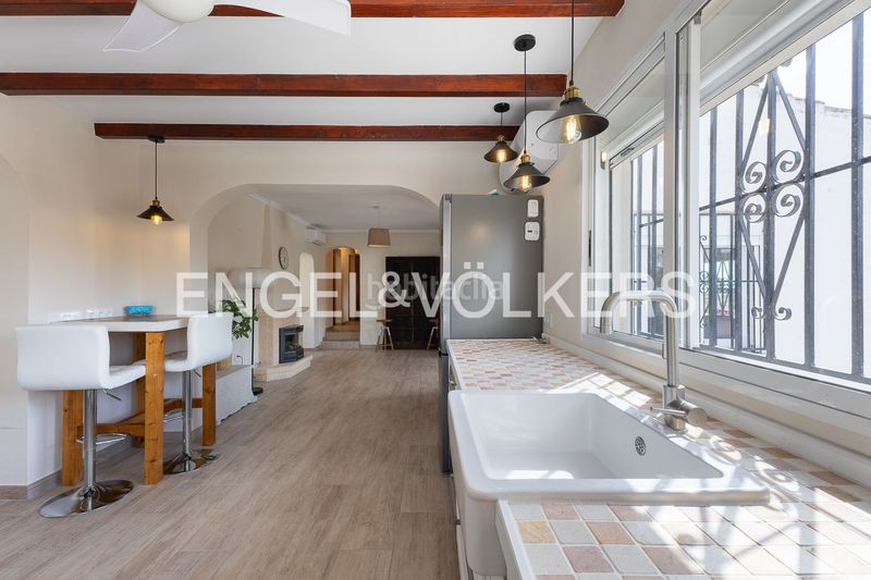 Foto c99ac05a-5746-4f61-894e-3717a742fe53. Casa amb calefacció aparcament piscina a Puerto Xàbia