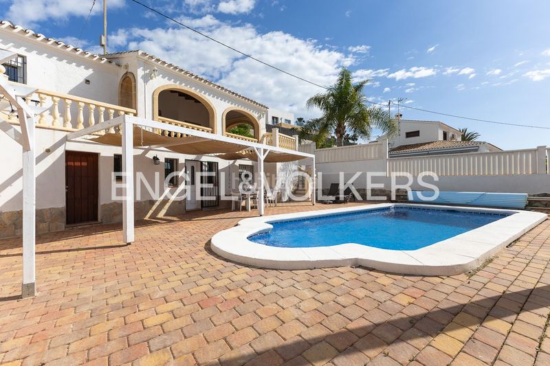 Foto dc2c9754-be16-4838-8d82-fbf50b753383. Casa amb calefacció aparcament piscina a Puerto Xàbia