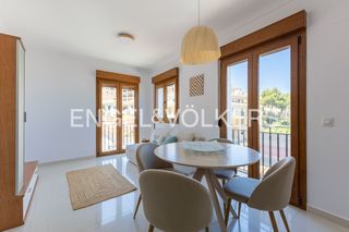 Pis a La Pedrera-Vessanes. Encantador piso en la pedrera