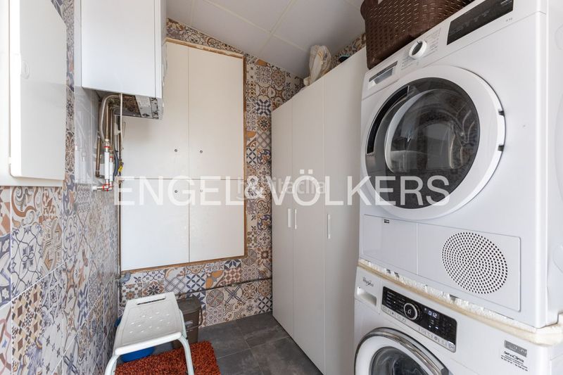 Foto 19e96a33-66eb-4aef-88ae-47489d7ae3b1. Casa amb calefacció aparcament piscina a Enguera