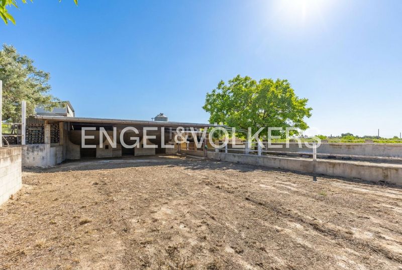 Foto 4e2418c6-51b5-4461-a7ba-2449eeebdbbc. Casa amb calefacció aparcament piscina a Enguera
