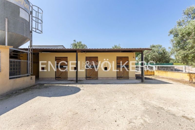Foto 58eee5a7-4f0c-4004-9092-4663e69ebdb3. Casa amb calefacció aparcament piscina a Enguera