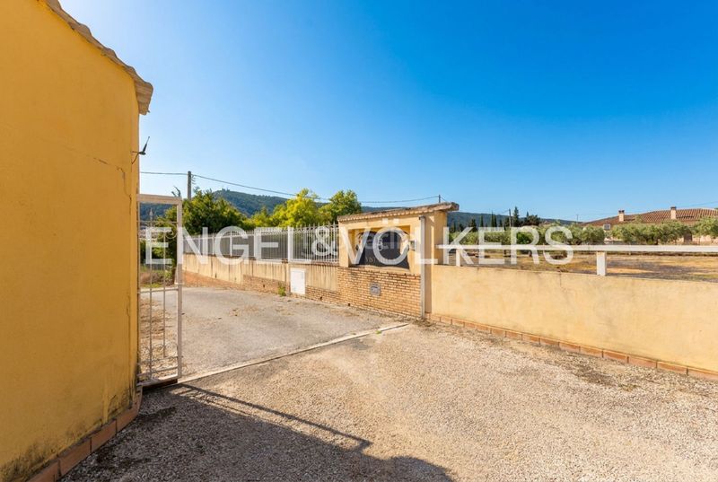 Foto bb181156-866f-4060-a1c9-60334c8ec213. Casa amb calefacció aparcament piscina a Enguera