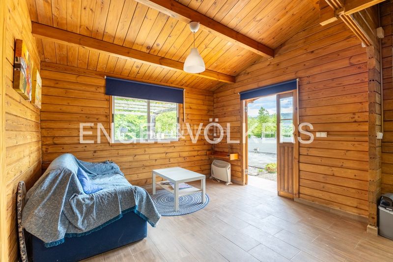 Foto fd06993c-22dd-4c72-95aa-88362dadfc90. Casa amb calefacció aparcament piscina a Enguera