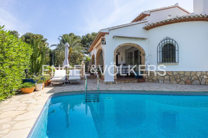 Foto b6412747-069a-42a3-9050-ddfada5bacc4. Masia amb calefacció aparcament piscina a Cap Martí - El Tossalet - Pinomar Xàbia