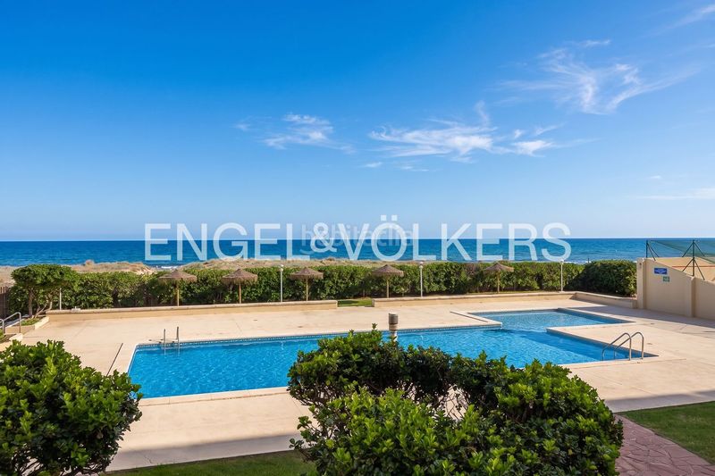Foto d2a3cef7-c3e7-4127-ae5f-980e39bfce9e. Pis amb calefacció aparcament piscina a Bega de Mar Sueca