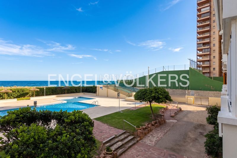 Foto f7f29b16-fe23-4f42-bed0-1c254e68b669. Pis amb calefacció aparcament piscina a Bega de Mar Sueca