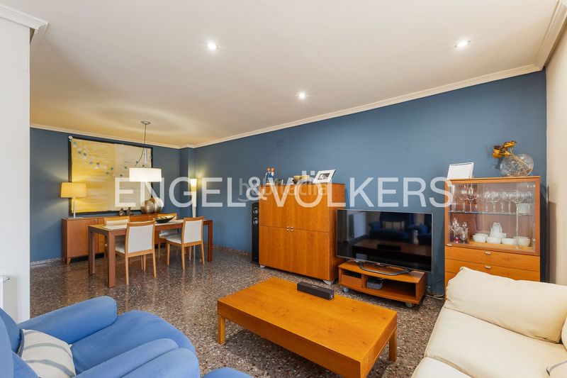 Foto e0f7b1ae-3f4b-4b5a-8048-7a9fb7f20947. Casa amb calefacció aparcament a Carlet