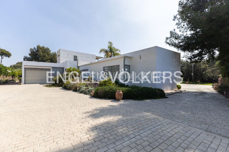 Foto 412e7b47-8d18-4fca-9596-55da3ccdeac9. Casa amb calefacció aparcament piscina a Olocau