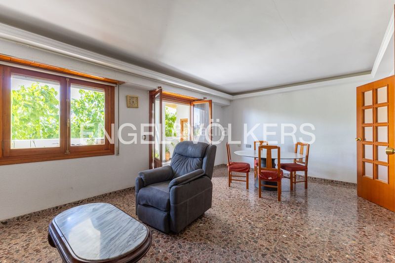 Foto 0601a460-7c99-4e80-b8eb-8fa1100ec7e1. Casa amb calefacció aparcament piscina a Centro Chiva