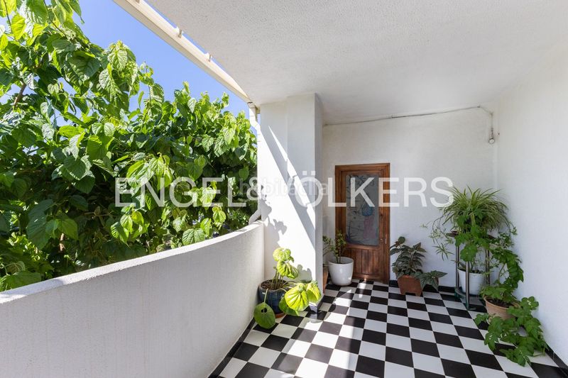 Foto aac12bb0-3073-4975-9db2-f905abfcf4a8. Casa adossada amb calefacció aparcament piscina a Chiva