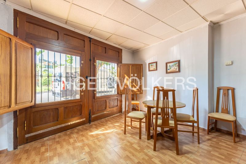 Foto ca73dd73-af1a-4ccf-812b-d117028a1ec7. Casa amb calefacció aparcament piscina a Centro Chiva