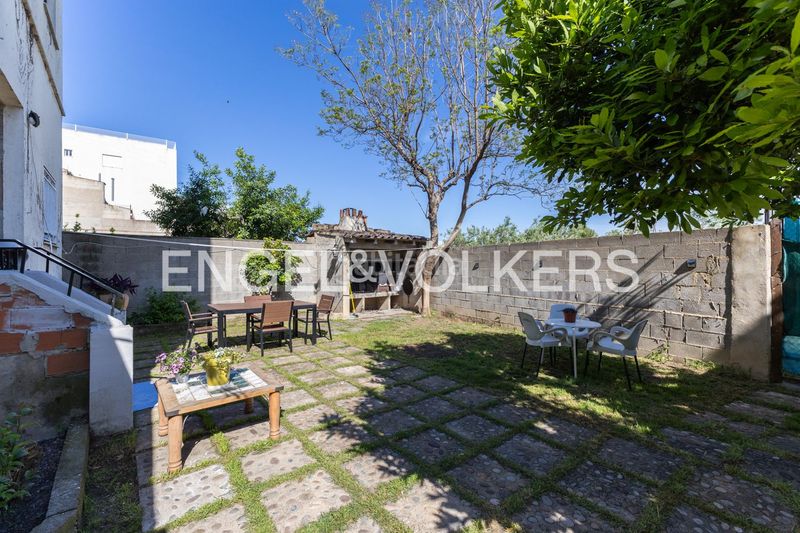 Foto cde91931-d83b-4166-abfe-67849ed4e8cb. Casa amb calefacció aparcament piscina a Centro Chiva