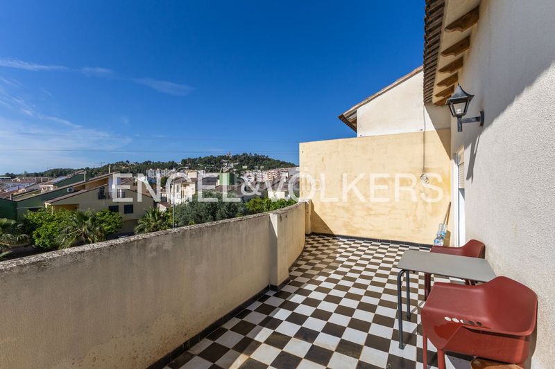 Foto d438d0ae-43e0-4ce9-b520-14a67f3013f3. Casa amb calefacció aparcament piscina a Centro Chiva