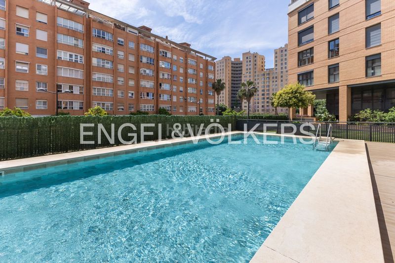 Foto 5684d18c-e74c-41ed-a382-b3495de95618. Pis amb calefacció aparcament piscina a Penya-Roja - Avda. Francia Valencia