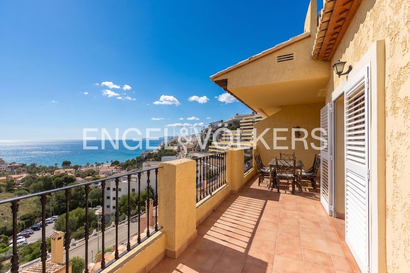 Foto 800ff475-67cb-4f34-97a1-670eed5f2fde. Casa amb calefacció aparcament piscina a El Faro Cullera