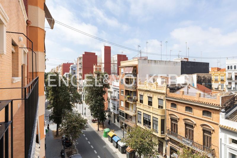 Foto 22fe5ac3-78d4-4b0e-9400-5fd2980f6dbe. Lloguer àtic amb calefacció a El Cabanyal-El Canyamelar Valencia