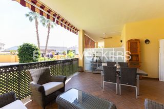 Appartement à Canet d´en Berenguer. Cómodo apartamento en playa de canet