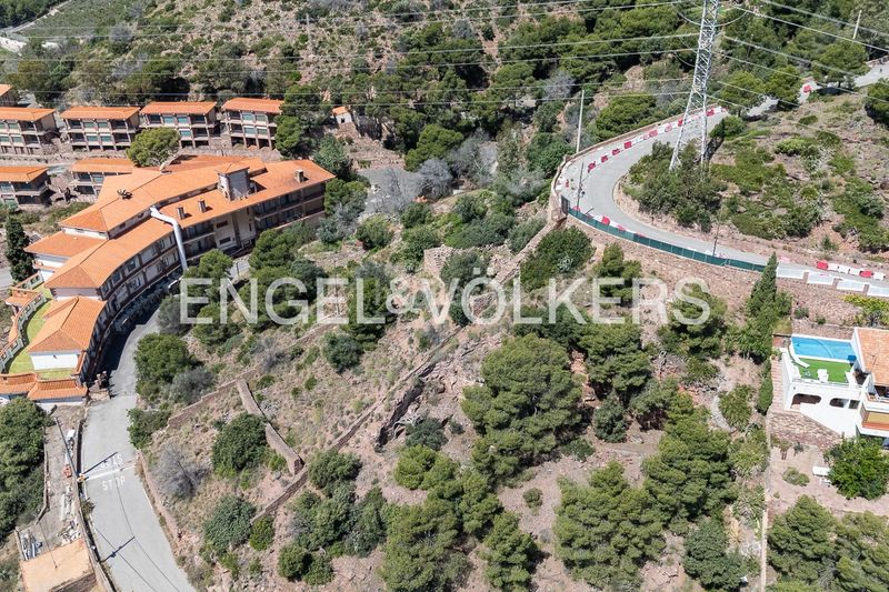 Foto a855814c-71ca-4d4f-befc-2ba84563c841. Terreny residencial a Centro-El Castillo Sagunt