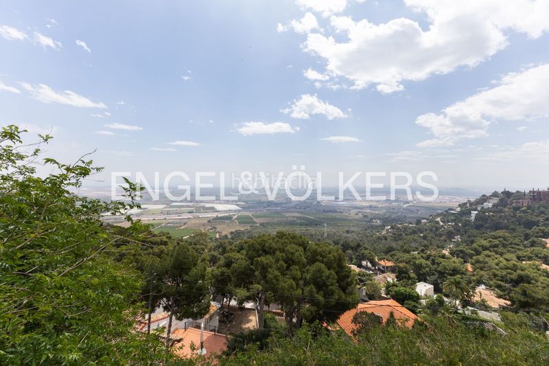 Foto 4ffc0183-d1ea-4d1d-9900-81440232a31d. Residential plot in Centro-El Castillo Sagunt