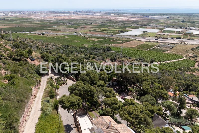 Foto 6ff129e8-a1d2-4146-bc7a-ed446528c42c. Residential plot in Centro-El Castillo Sagunt
