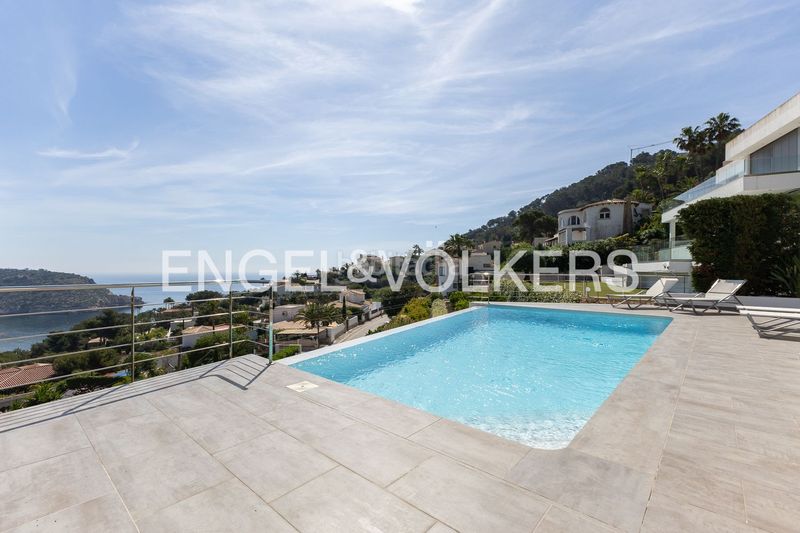 Foto 4d877e8e-3968-4408-9551-db2c07e9491a. Casa amb calefacció aparcament piscina a Portichol-Balcón al Mar Xàbia