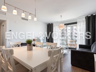Miete Etagenwohnung in Malilla. Espectacular apartamento de diseño