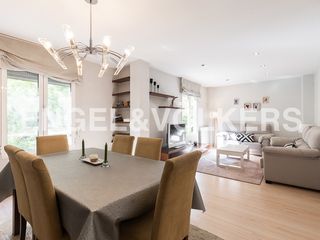 Location Appartement  C. marqués de zenete. Magnifica vivienda reformada en arrancapins