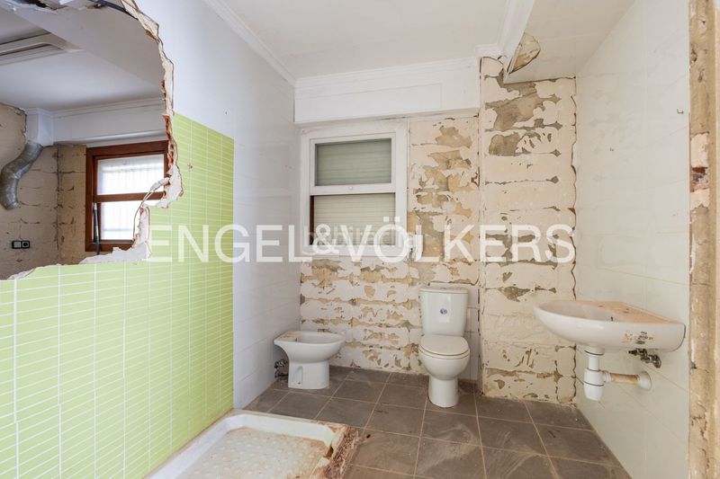Foto c3b39b2a-3c18-4639-b319-b5754b8e18a0. Casa amb calefacció aparcament a Meliana