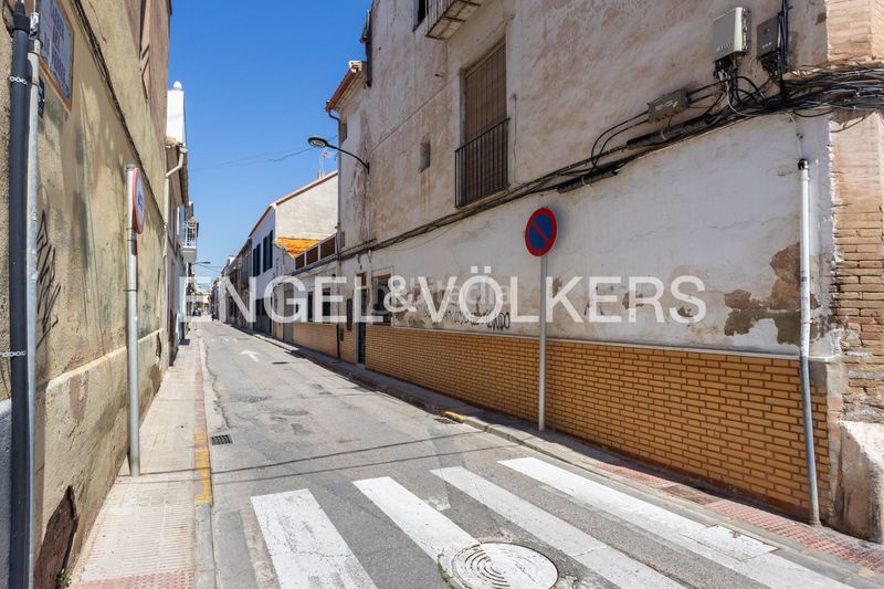 Foto df2d1405-4211-4ce7-a1a1-16766a4aeb53. Casa amb calefacció aparcament a Meliana